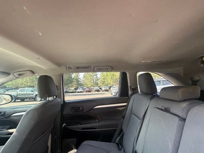 2017 Toyota Highlander LE
