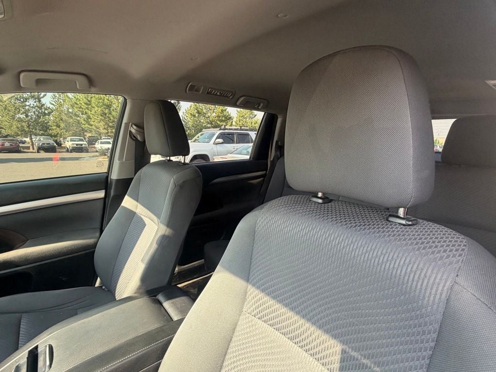 2017 Toyota Highlander LE