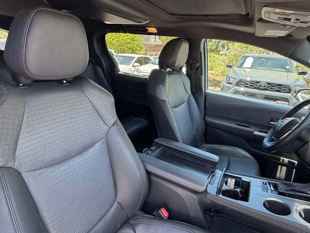 2024 Toyota Sienna Woodland Edition