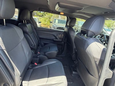 2024 Toyota Sienna Woodland Edition