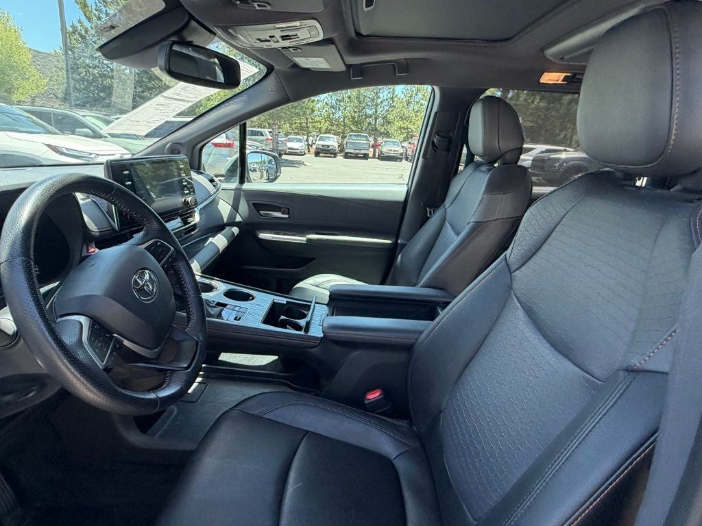 2024 Toyota Sienna Woodland Edition