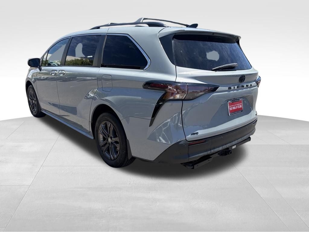 2024 Toyota Sienna Woodland Edition