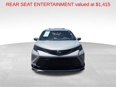 2024 Toyota Sienna Woodland Edition