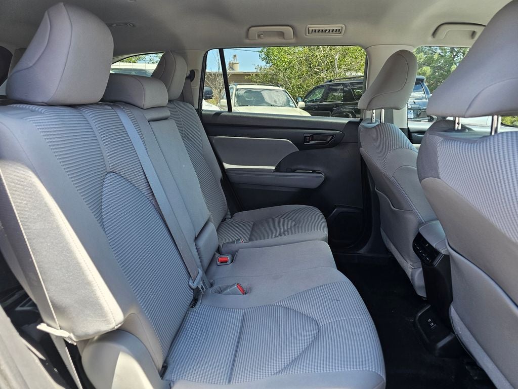 2021 Toyota Highlander L