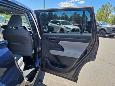 2021 Toyota Highlander L