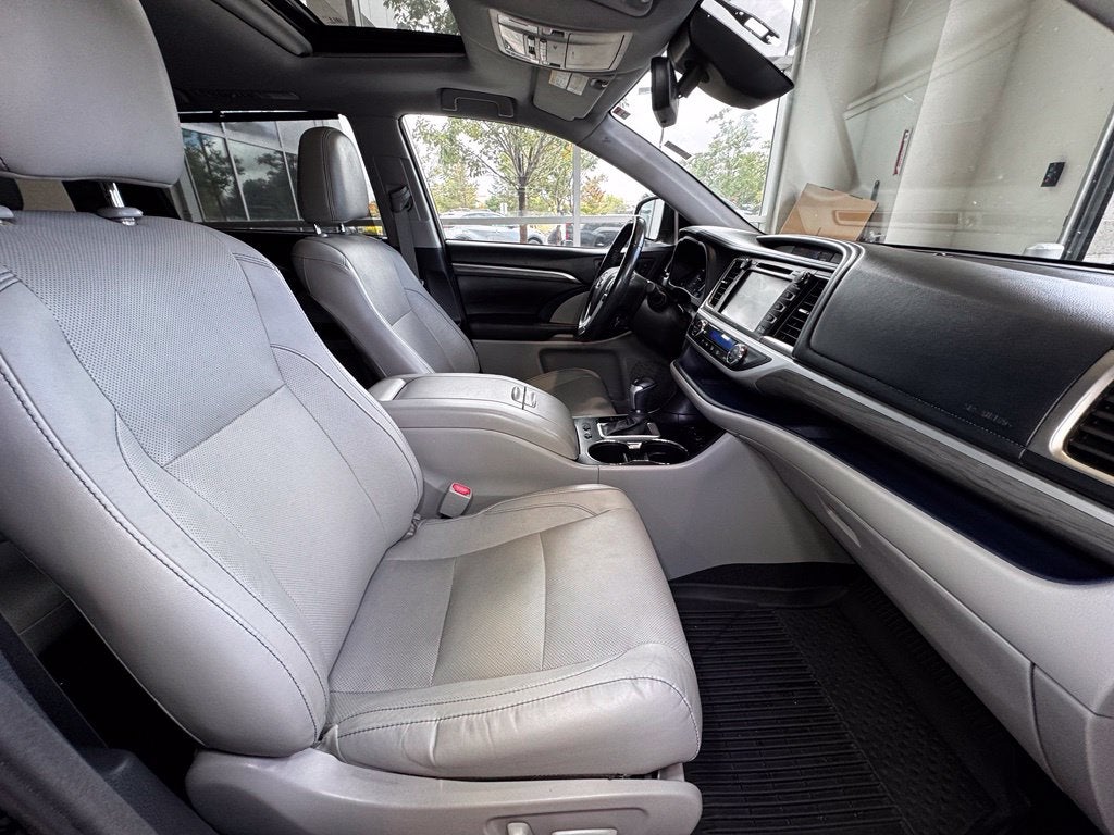 2017 Toyota Highlander Limited