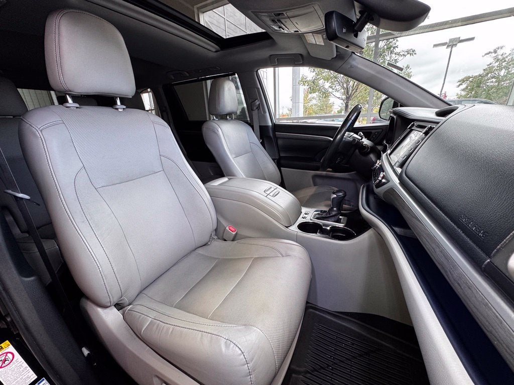 2017 Toyota Highlander Limited