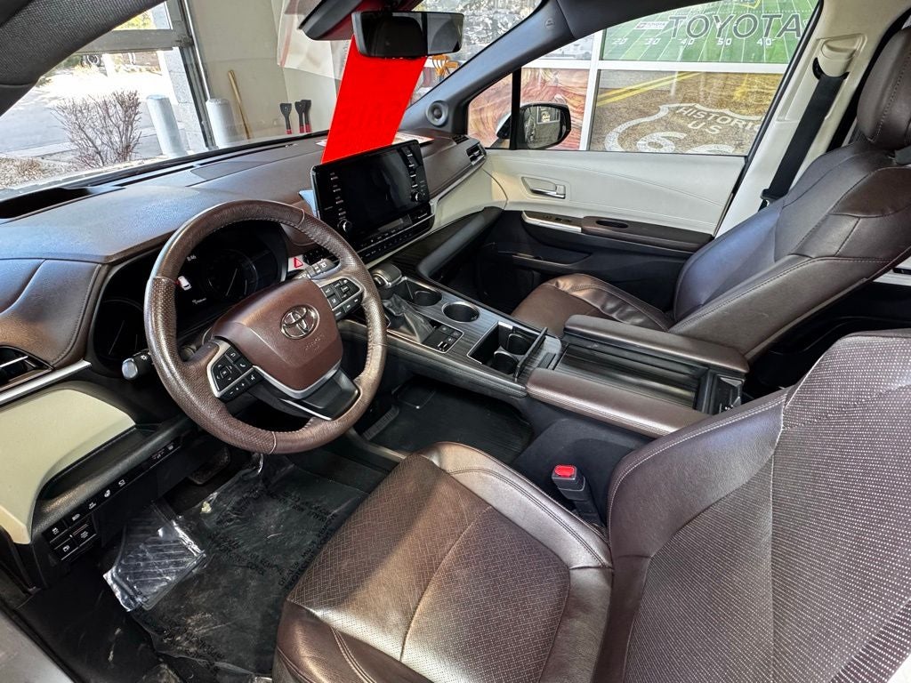 2022 Toyota Sienna Platinum 7 Passenger