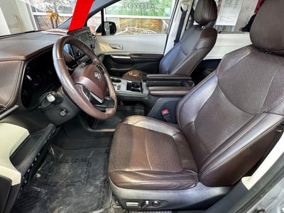 2022 Toyota Sienna Platinum 7 Passenger