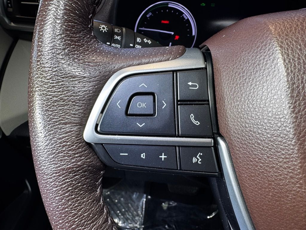 2022 Toyota Sienna Platinum 7 Passenger