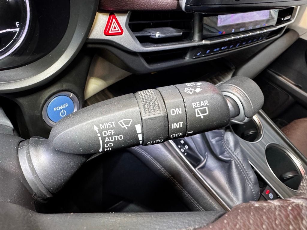 2022 Toyota Sienna Platinum 7 Passenger