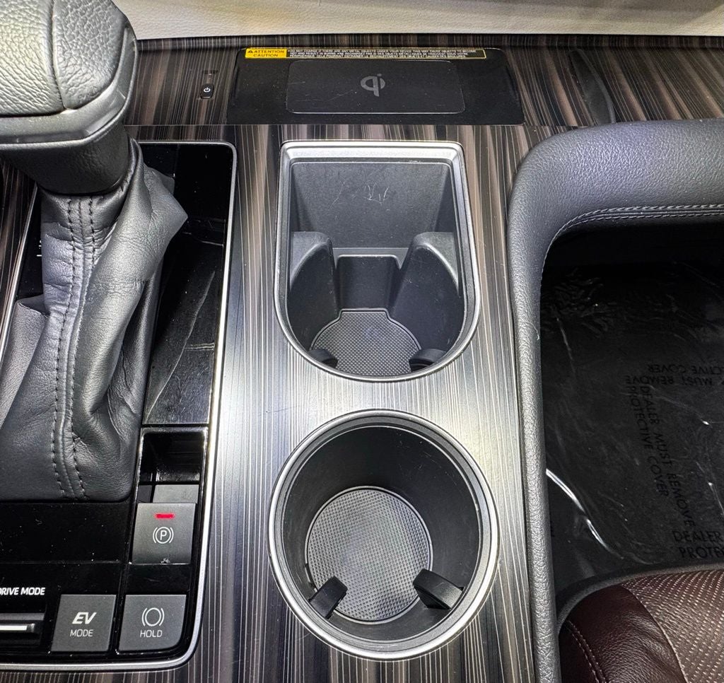 2022 Toyota Sienna Platinum 7 Passenger