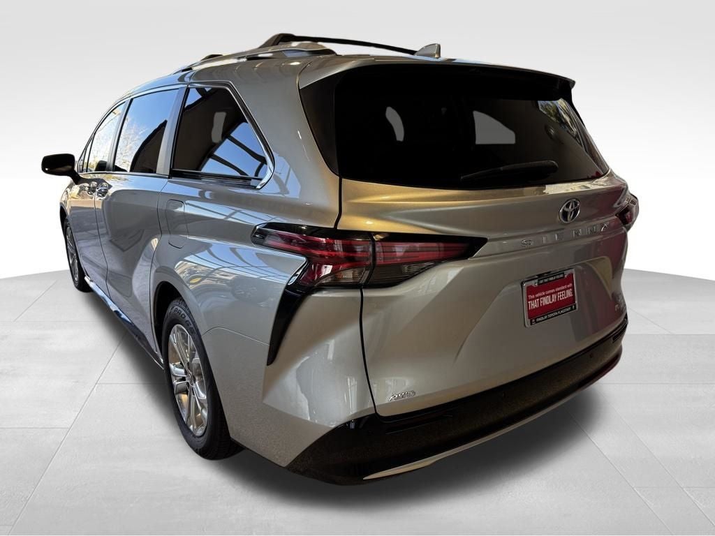 2022 Toyota Sienna Platinum 7 Passenger