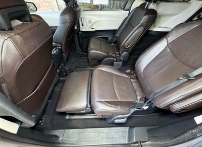 2022 Toyota Sienna Platinum 7 Passenger