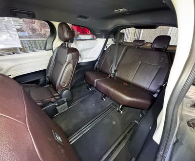 2022 Toyota Sienna Platinum 7 Passenger