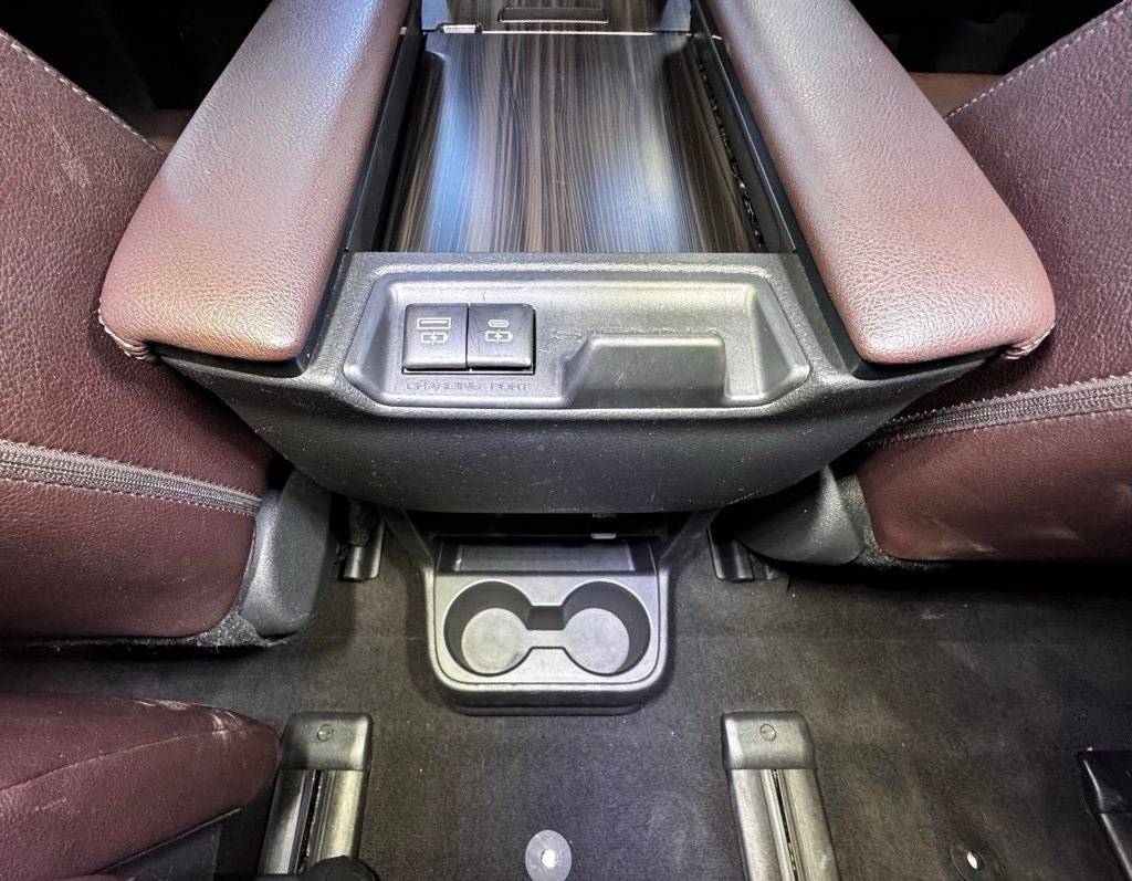 2022 Toyota Sienna Platinum 7 Passenger