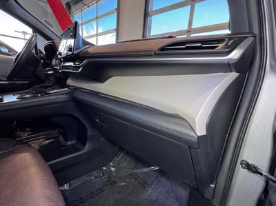 2022 Toyota Sienna Platinum 7 Passenger