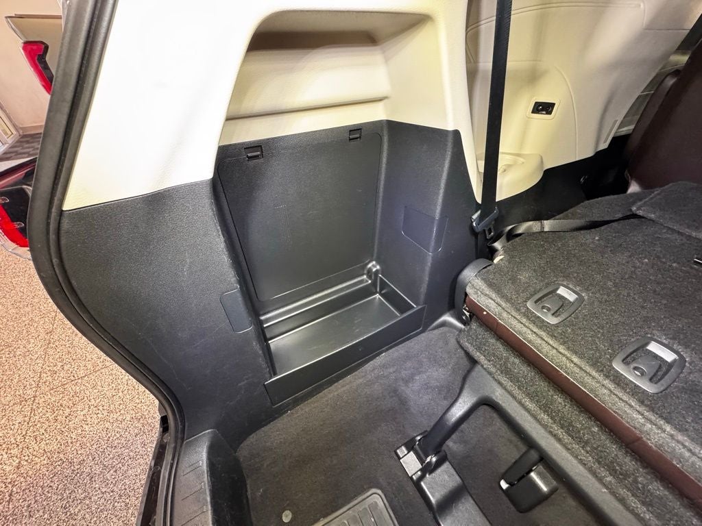 2022 Toyota Sienna Platinum 7 Passenger