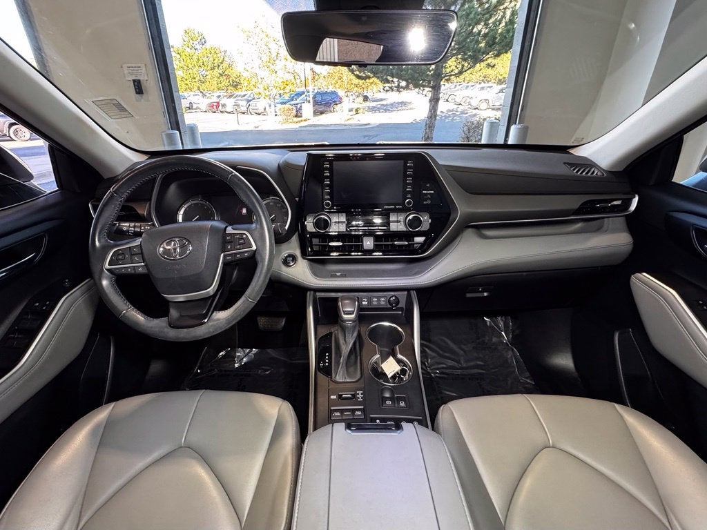 2022 Toyota Highlander XLE
