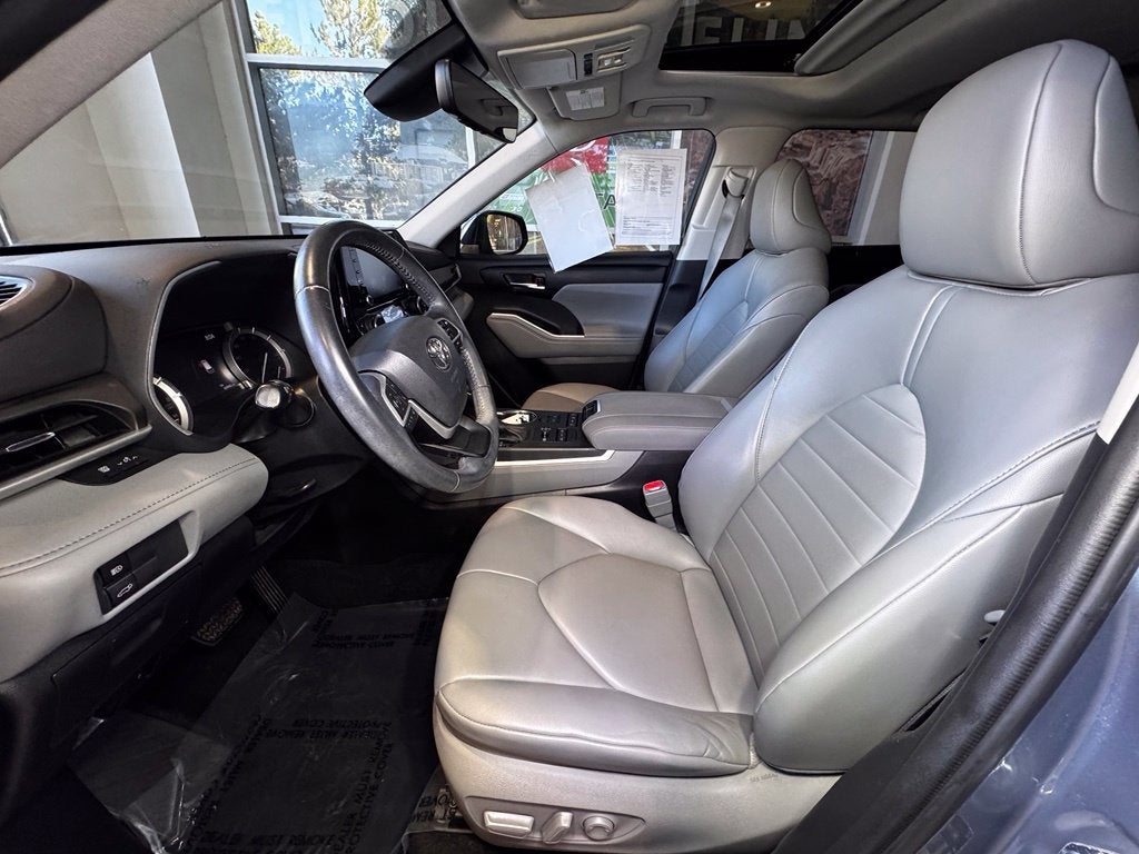 2022 Toyota Highlander XLE