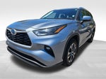 2024 Toyota Highlander Hybrid XLE