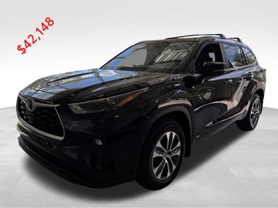 2023 Toyota Highlander Hybrid XLE