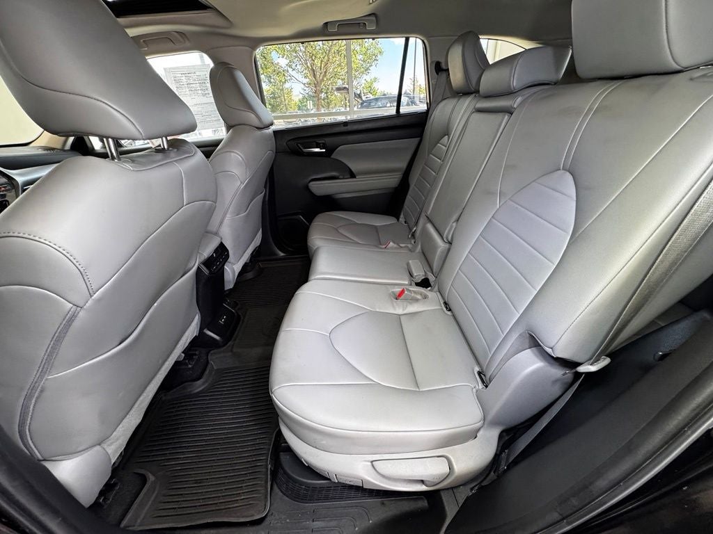 2023 Toyota Highlander Hybrid XLE