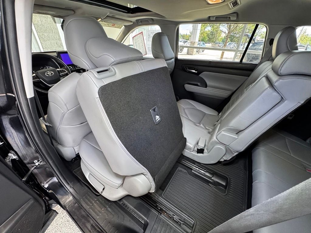 2023 Toyota Highlander Hybrid XLE