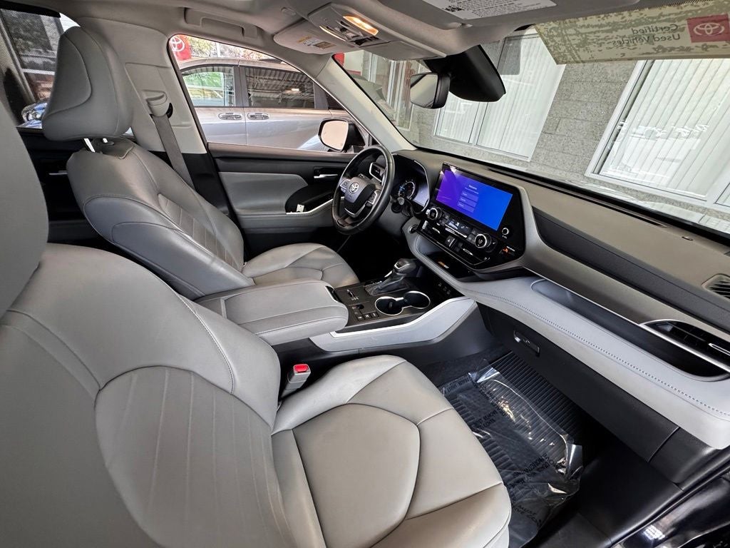 2023 Toyota Highlander Hybrid XLE