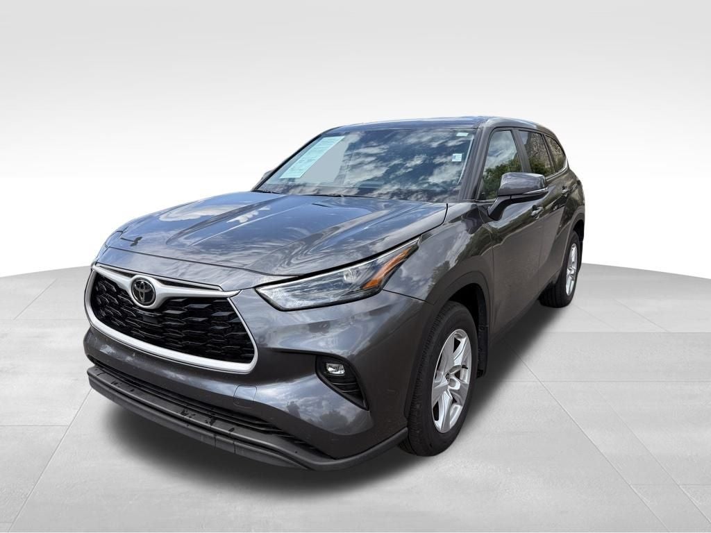 2025 Toyota Highlander LE