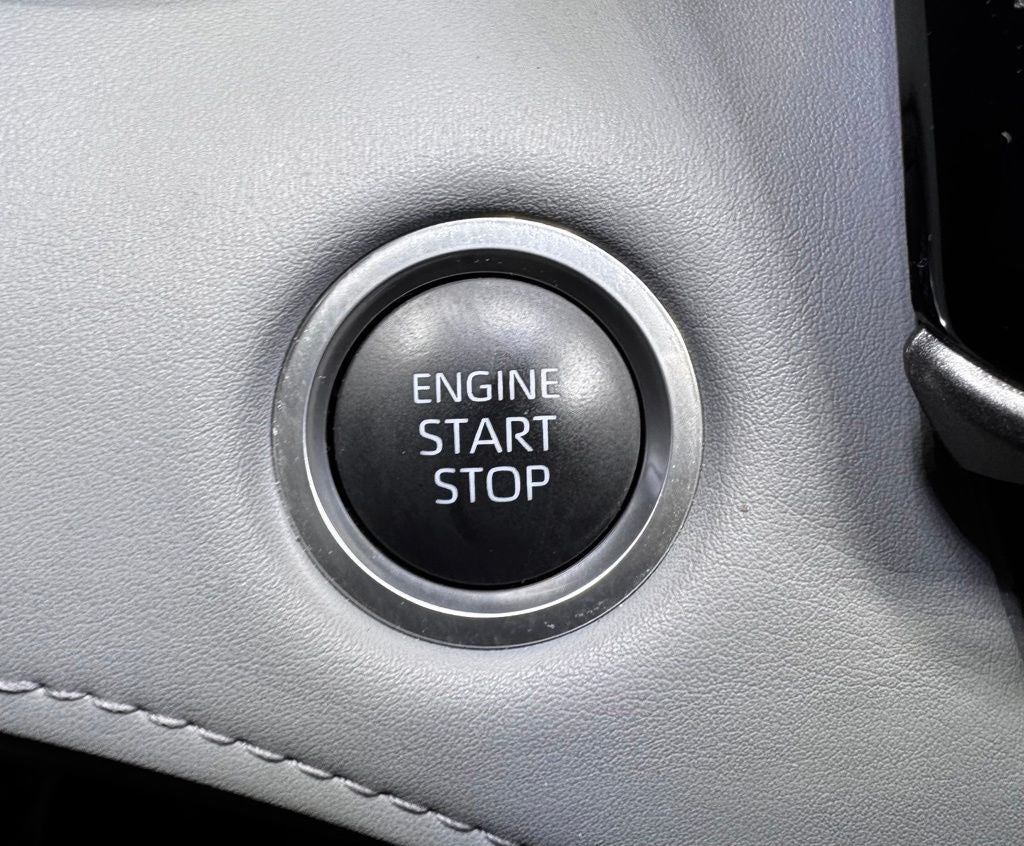 2025 Toyota Highlander LE