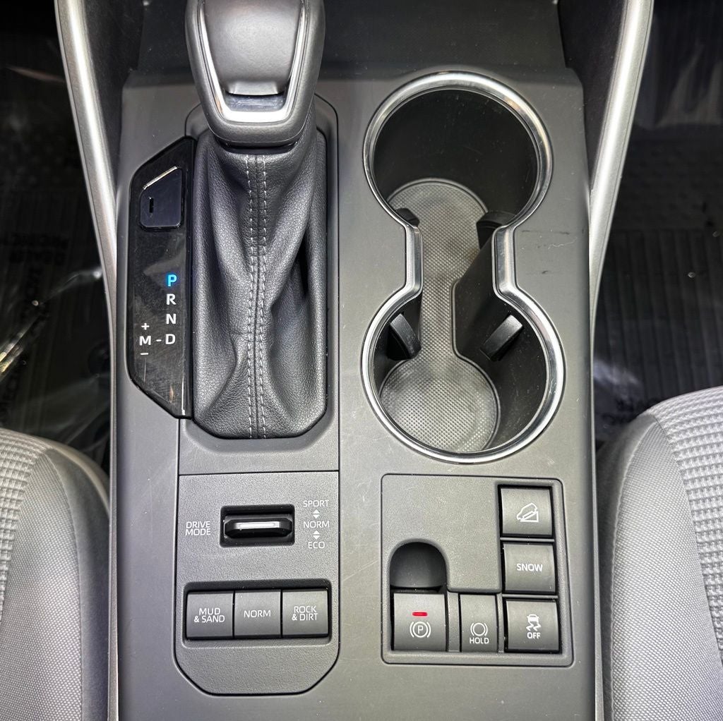 2025 Toyota Highlander LE