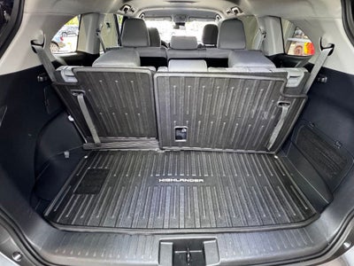 2025 Toyota Highlander LE