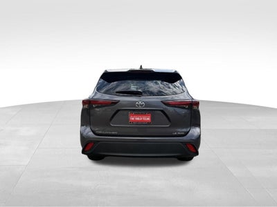 2025 Toyota Highlander LE