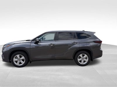2025 Toyota Highlander LE
