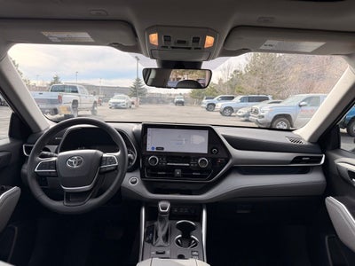 2024 Toyota Highlander XLE