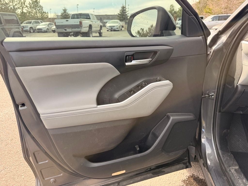 2024 Toyota Highlander XLE