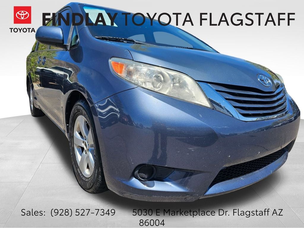 2015 Toyota Sienna LE 8 Passenger