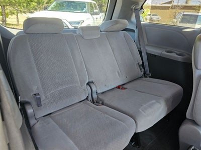2015 Toyota Sienna LE 8 Passenger