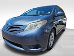 2015 Toyota Sienna LE 8 Passenger