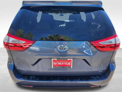 2015 Toyota Sienna LE 8 Passenger