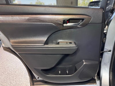 2021 Toyota Highlander Hybrid Limited