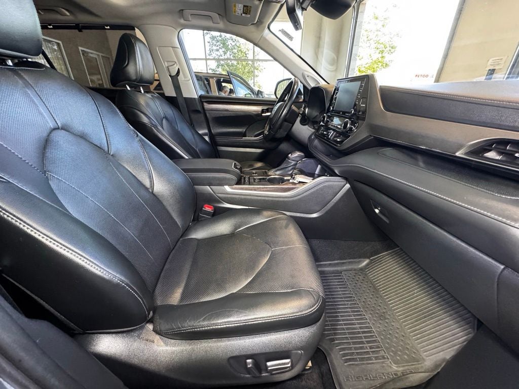 2021 Toyota Highlander Hybrid Limited