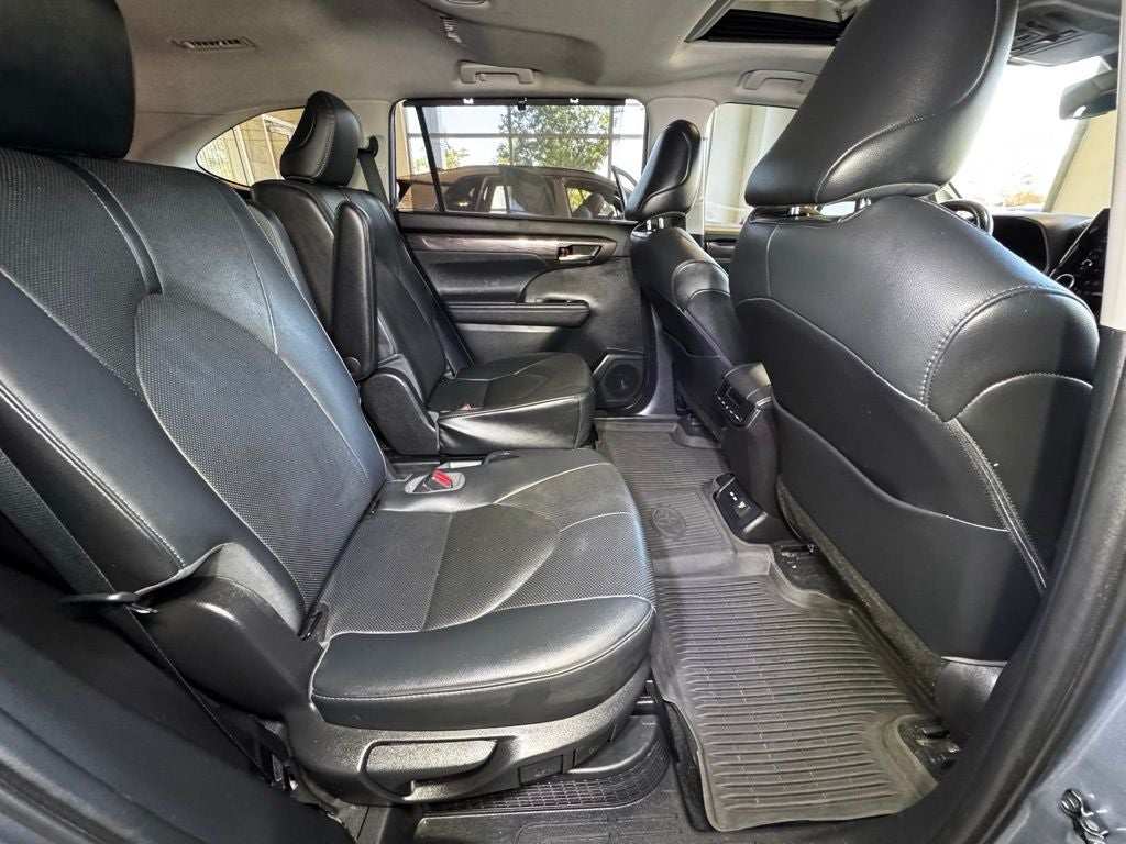 2021 Toyota Highlander Hybrid Limited