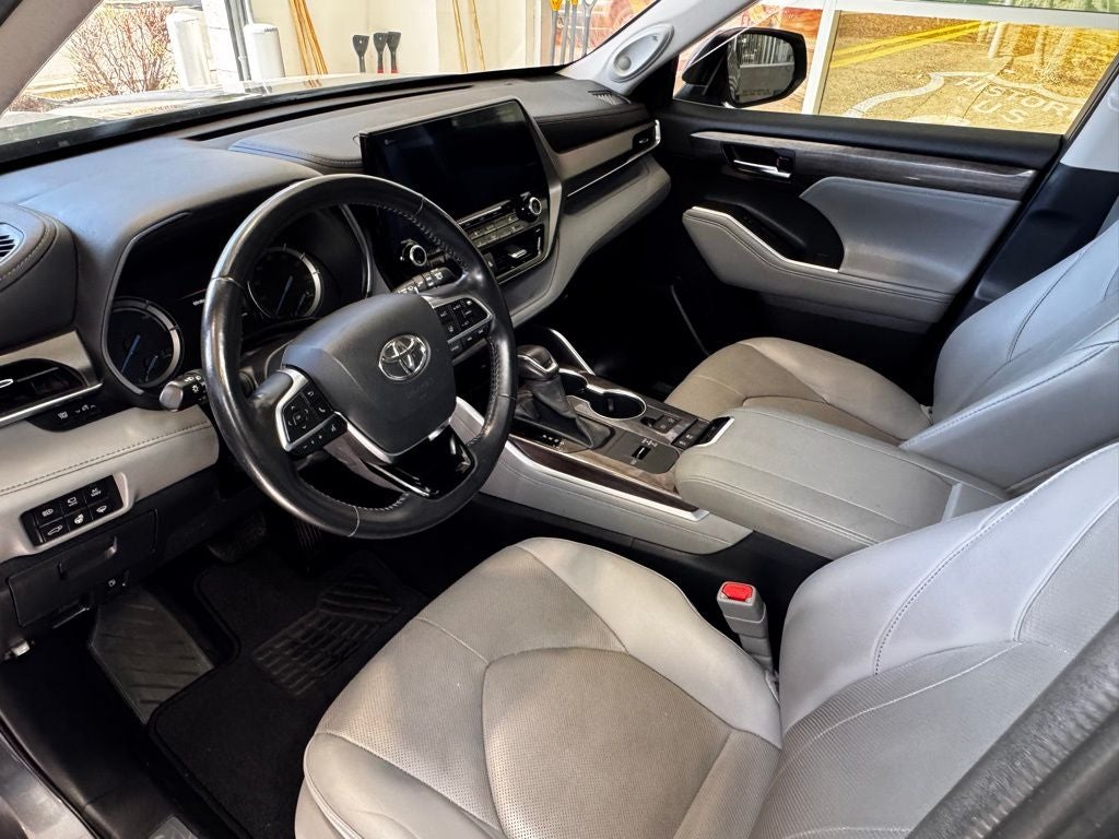 2020 Toyota Highlander Hybrid Limited