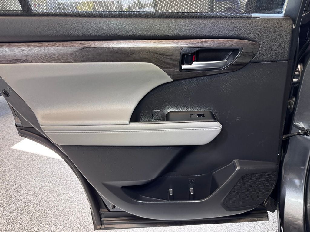 2020 Toyota Highlander Hybrid Limited