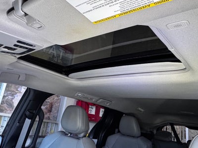 2025 Toyota Sienna XLE 8 Passenger