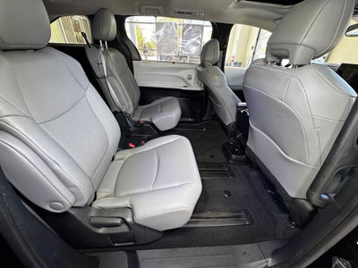 2025 Toyota Sienna XLE 8 Passenger