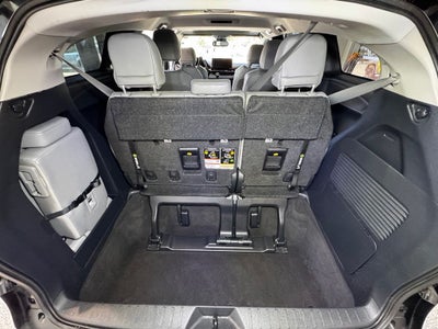 2025 Toyota Sienna XLE 8 Passenger