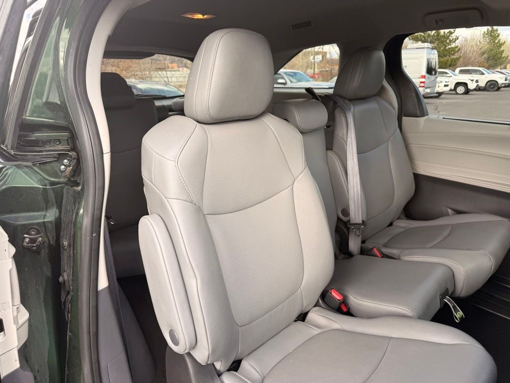 2024 Toyota Sienna XLE